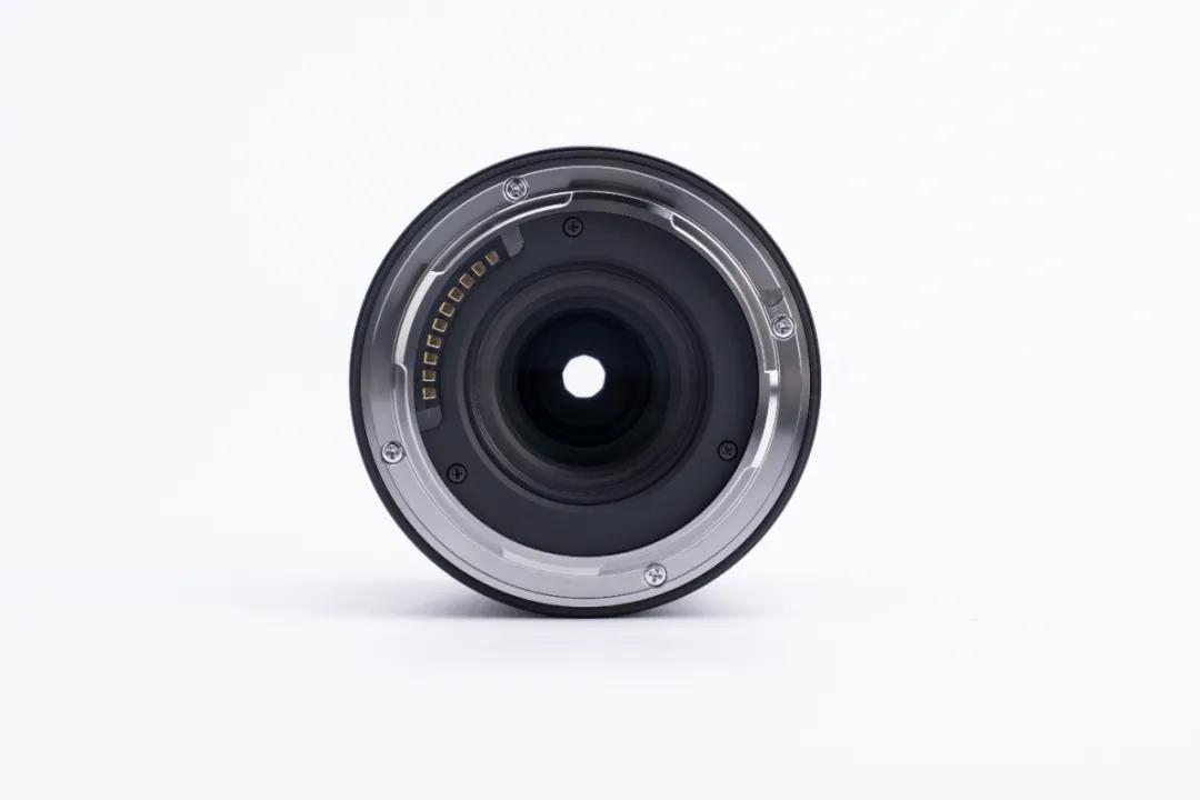 16-35f2.8镜头拍摄效果,28mmf2.8镜头适合拍什么