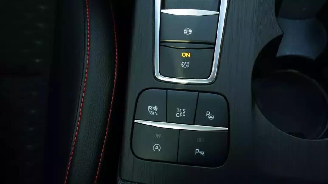 新款福克斯的缺点是啥,新一代福克斯细节讲解