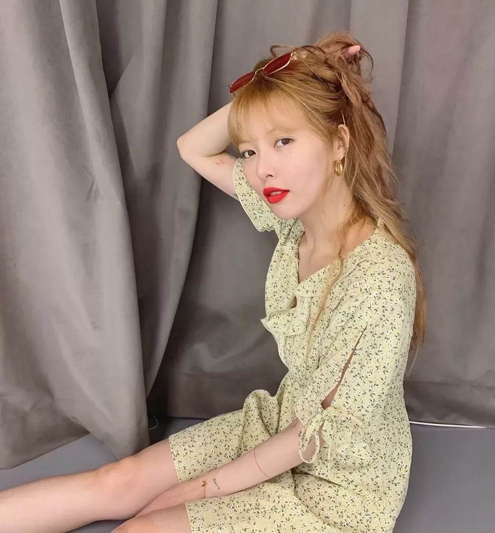 泫雅赚了很多钱么,泫雅多宠粉