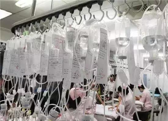 鏂囨槑灏卞尰灏婇噸鍖荤敓,閬靛畧瑙勫垯浜嗚В瑙勫垯