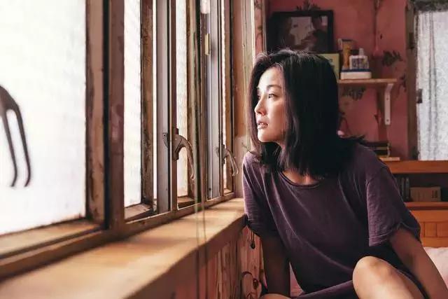 蔡卓妍出道至现今的照片,蔡卓妍出道22年再次站上巅峰