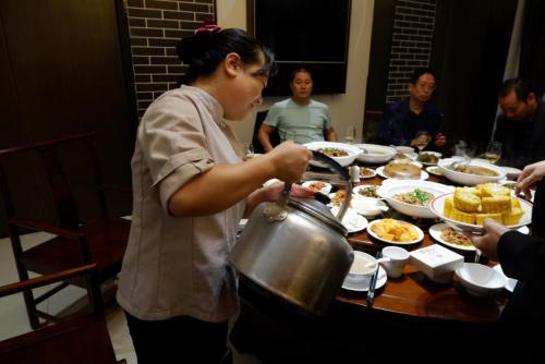 常回家看看！2020年，上海湘菜餐饮人再出发的“192小时”