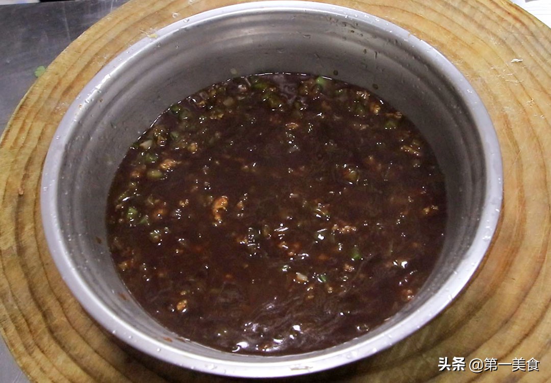 炸酱面最正宗的做法酱汁,这才是正宗做炸酱面的正确方法