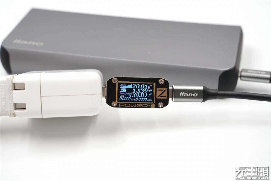 绿巨能22.5瓦充电器,绿巨能18w移动电源评测