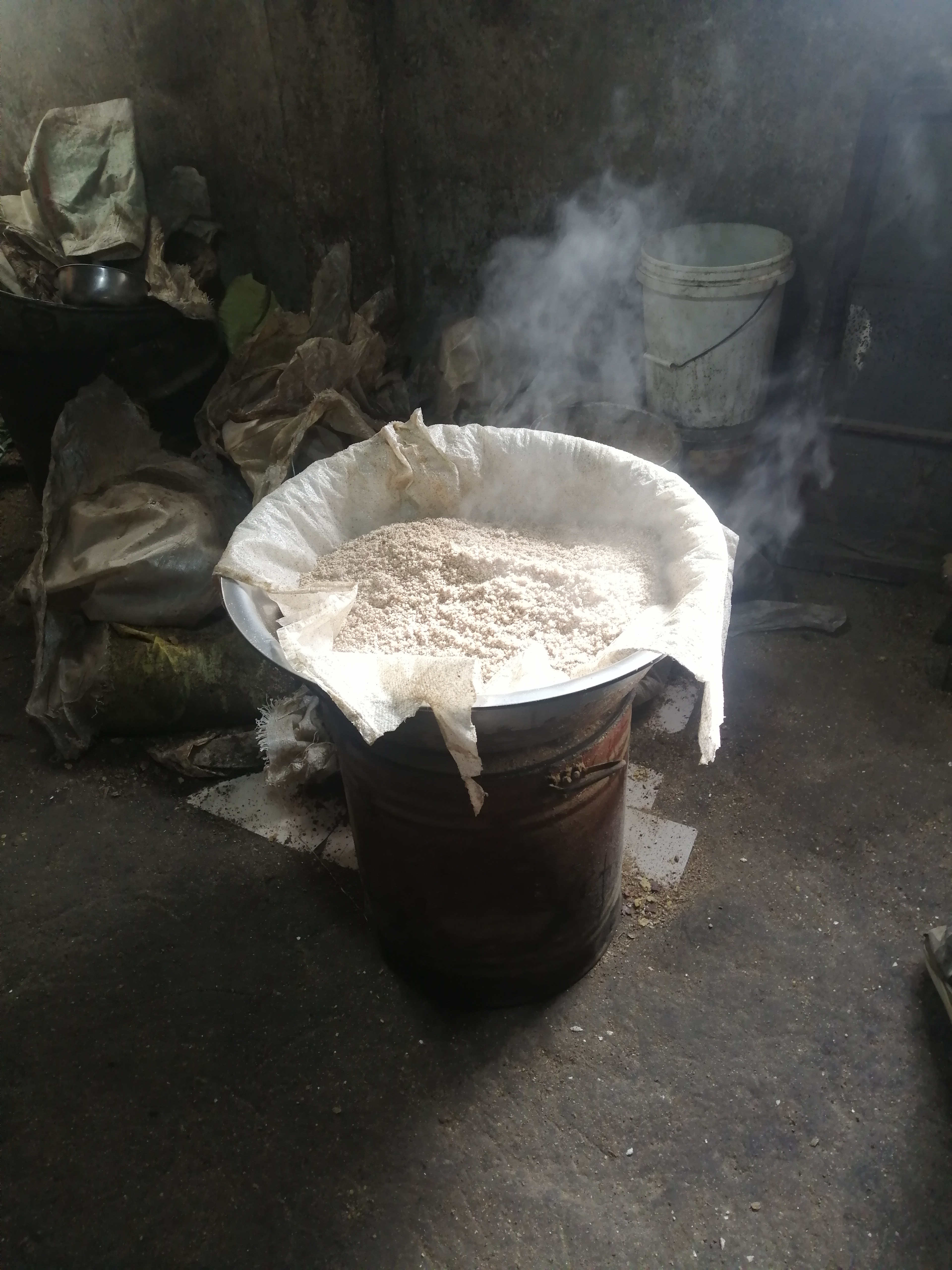 花生油制作过程的视频,花生油传统制作过程