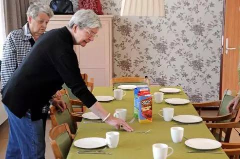 全球首家失忆小镇，所有居民都忘了自己是谁、来自哪里….