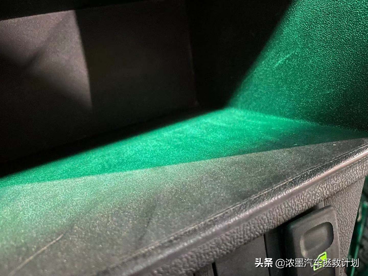 「妙手生花」重建一台战损级桑塔纳，带给它历经千般后的华丽重生