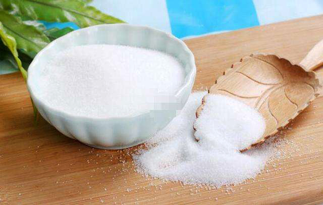 衣服上的铁锈油渍怎么去除小窍门,衣服上的铁锈怎么去除小窍门