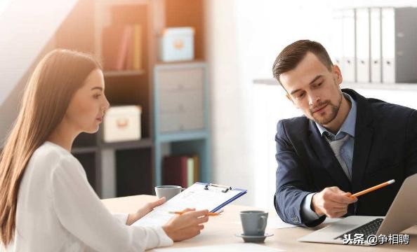 去面试面试官让你简单的自我介绍,面试自我介绍后面试官没有问题了