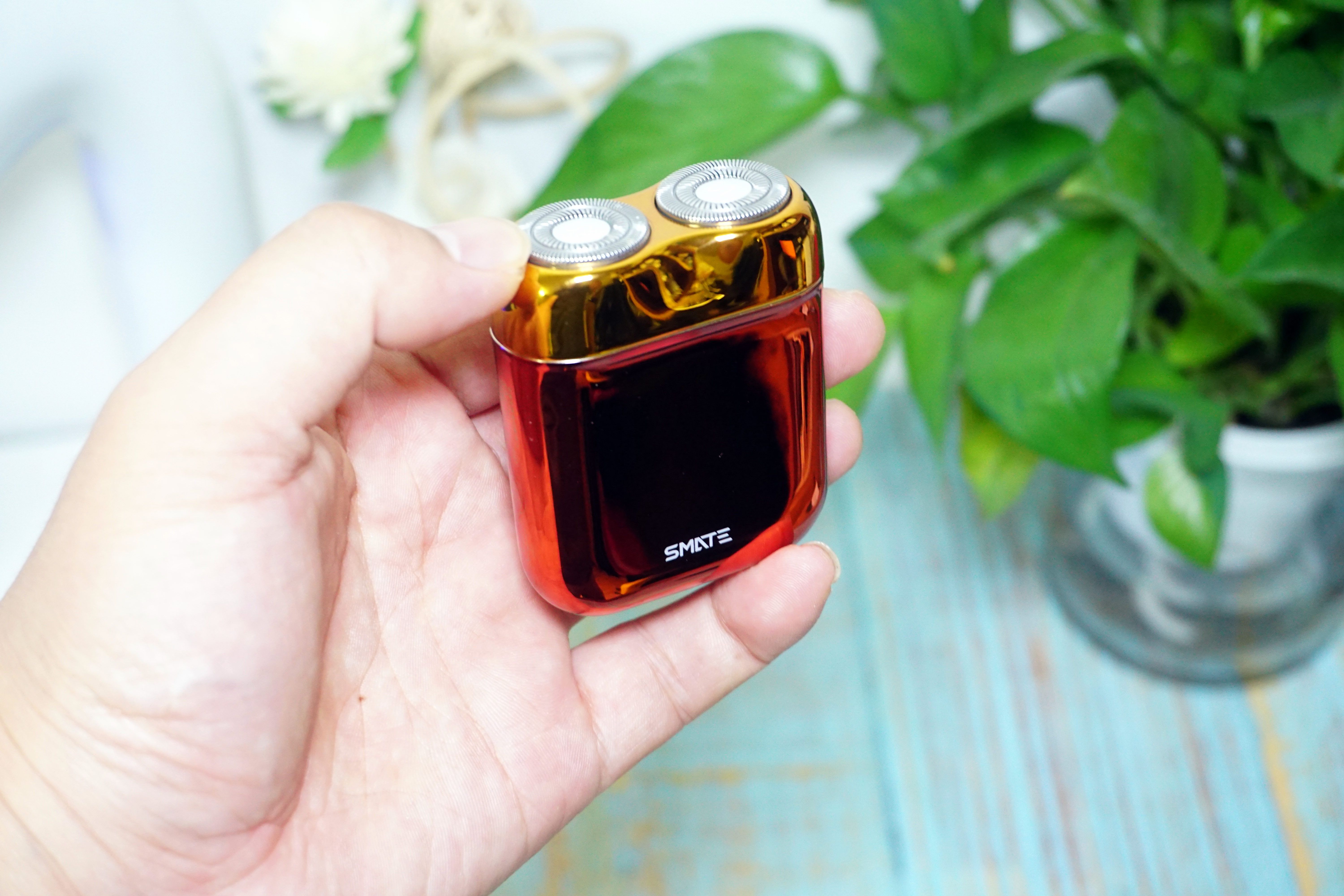 须眉潮玩家剃须刀r2,须眉剃须刀r2联名版