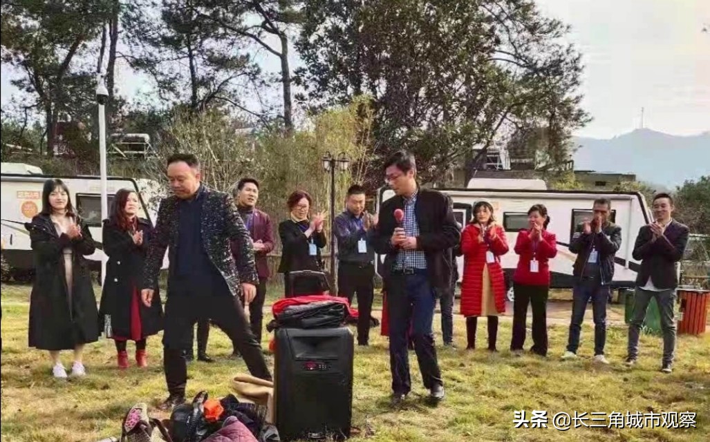 心中的太阳永不落伴奏,心中的太阳永不落