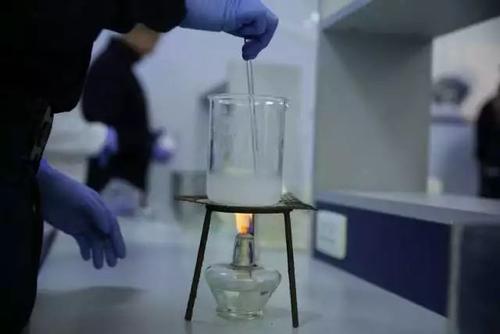 普通肥皂是怎么样的,史上最简单的肥皂