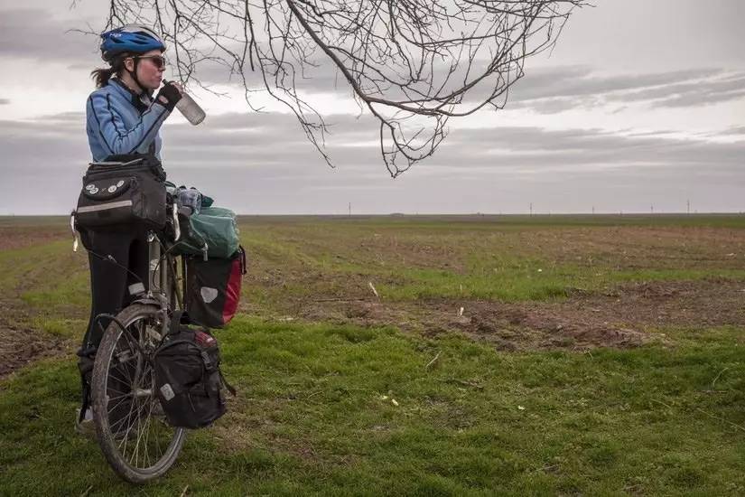 骑行动感单车大腿酸疼,骑行大腿筋疼怎么办