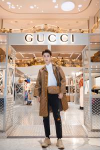 gucci古驰全新终曲时装系列发布会,古驰gucci系列产品