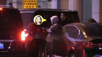 宋祖儿醉酒踢路人完整版,曝宋祖儿疑醉酒踢人澄清