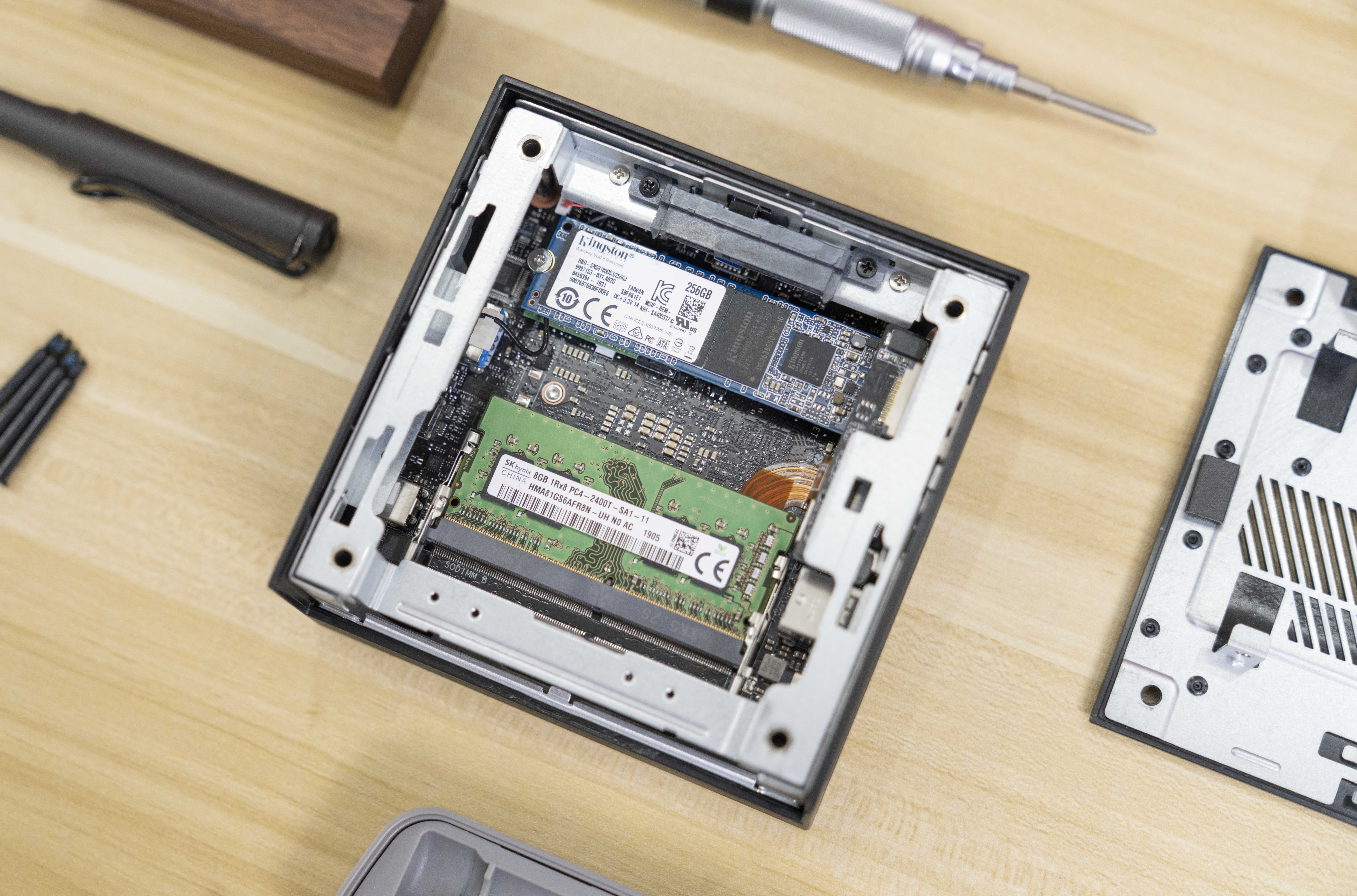 告别凌乱桌面提升办公效率：华硕ProMiniPCPN61