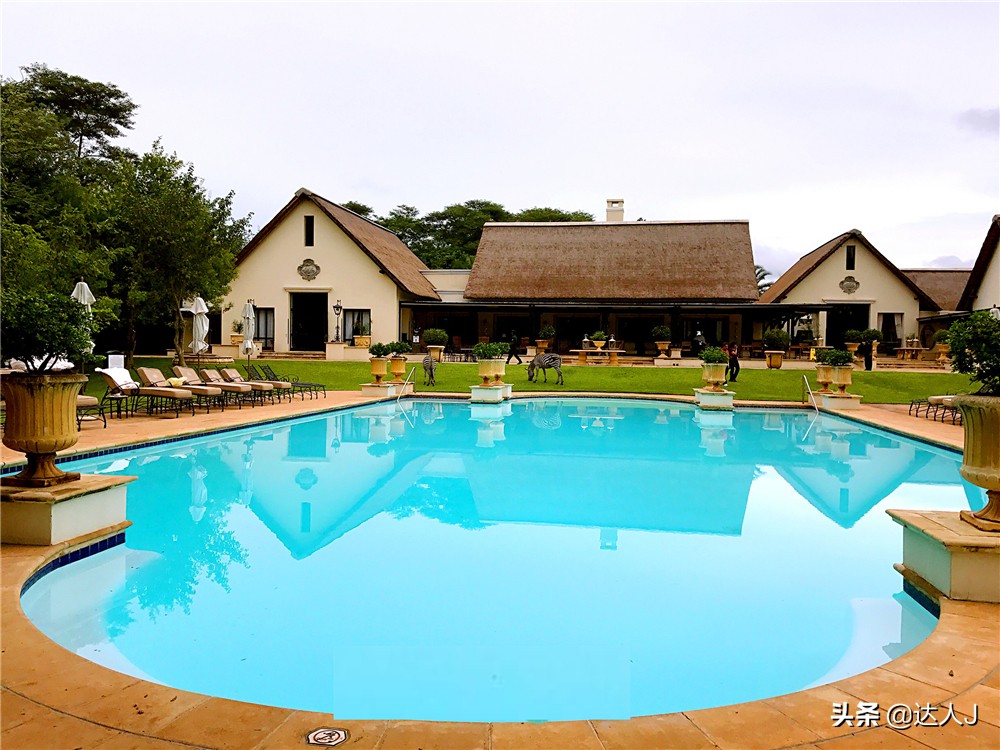 #全民热遗#小天独家，你敢不敢在这个瀑布上洗澡？