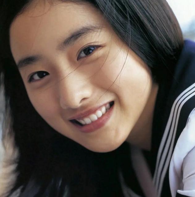 为什么石原里美这么漂亮,长得像石原里美