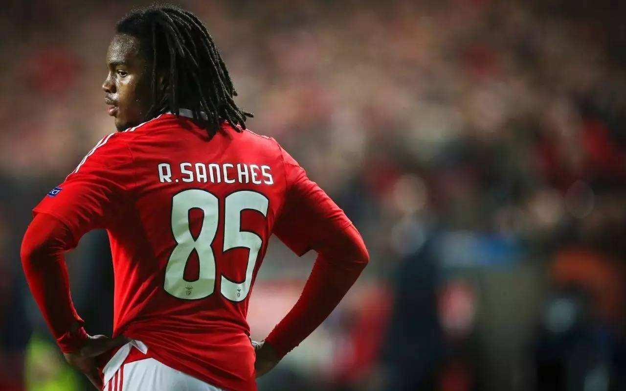 从18岁一鸣惊人到22岁重新出发，这个曾经的金童想要再次证明自己