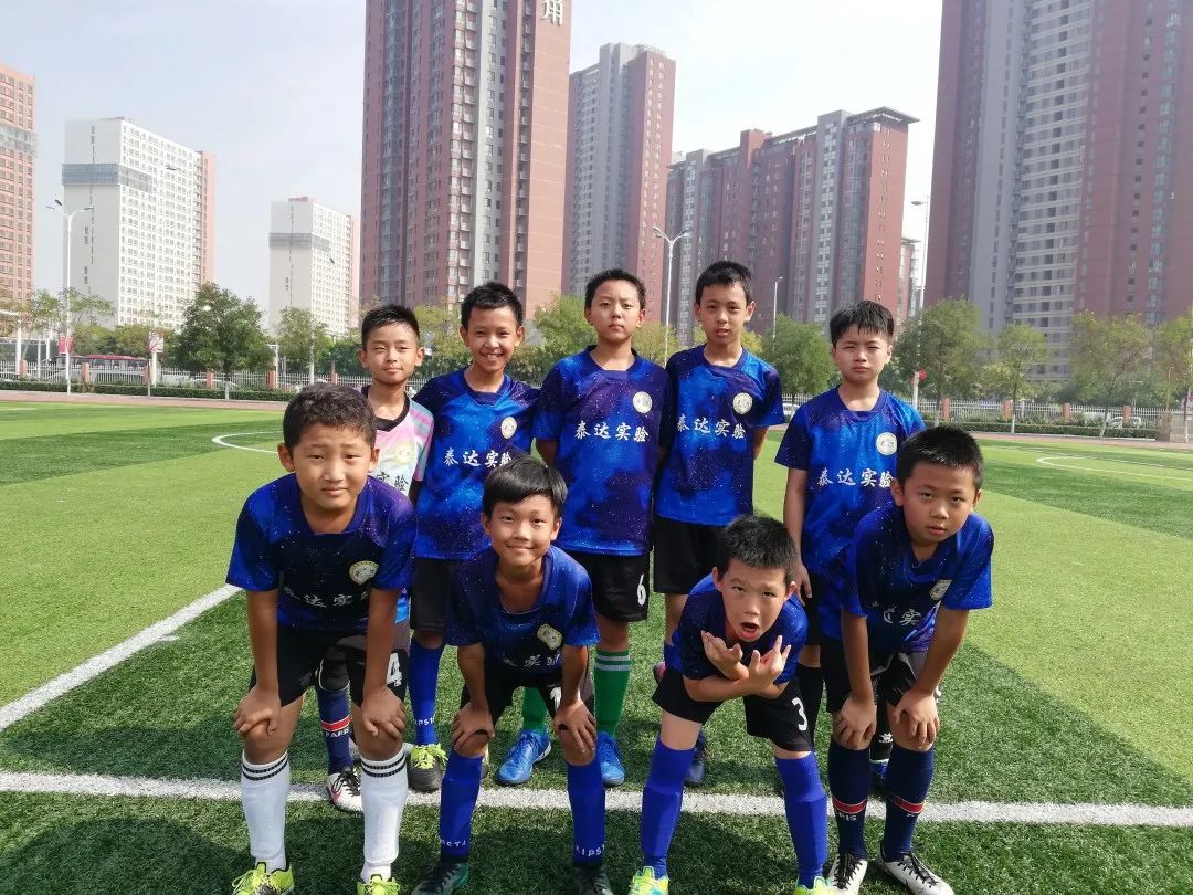 泰达实验2022毕业生,足球少年未来可期