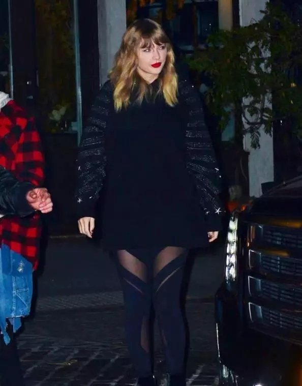 2.5亿的屁股、2.7亿的脚，这些明星的身体，比你想象的更值钱