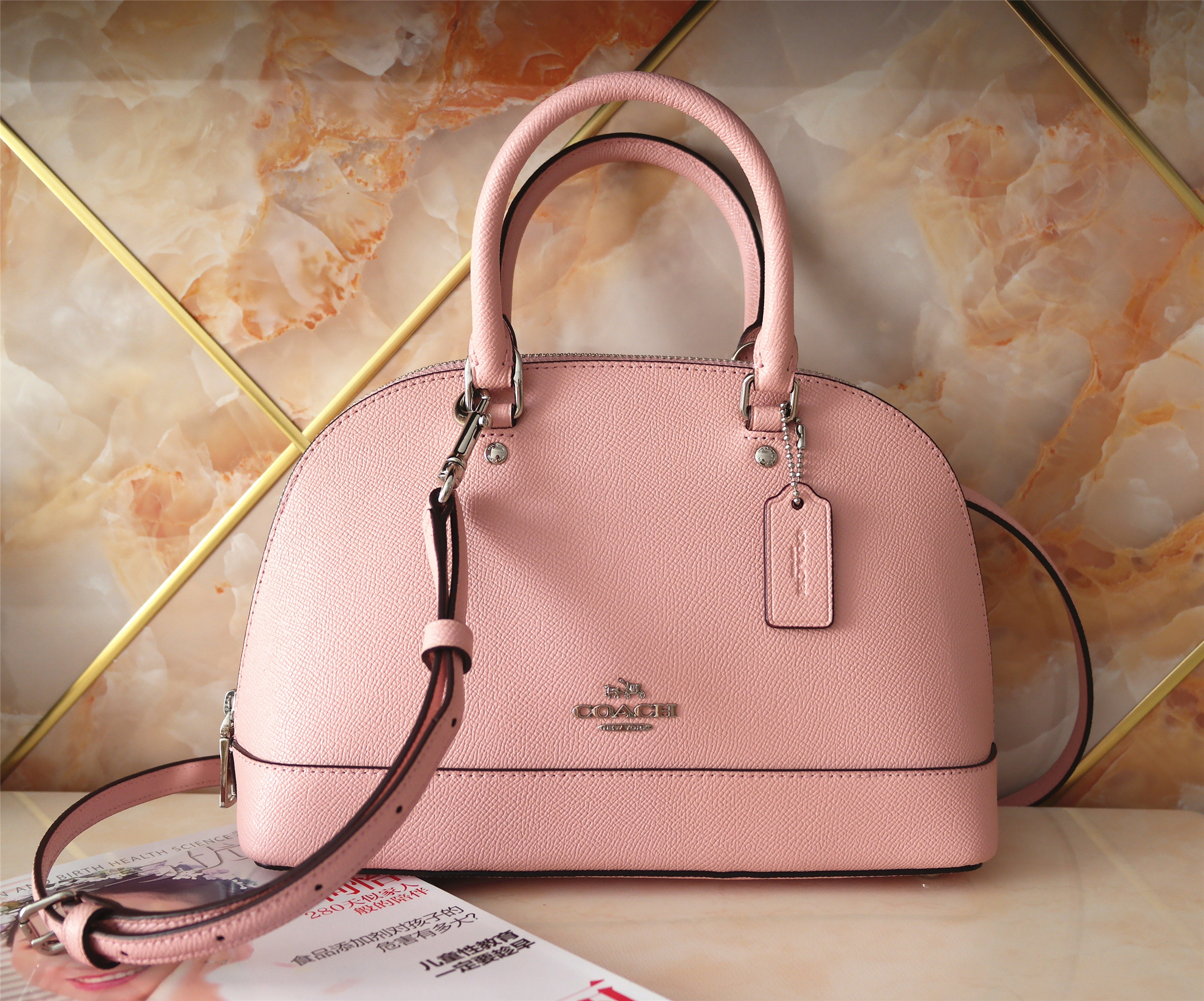 coach蔻驰贝壳包的尺寸,coach包包奥莱款蔻驰