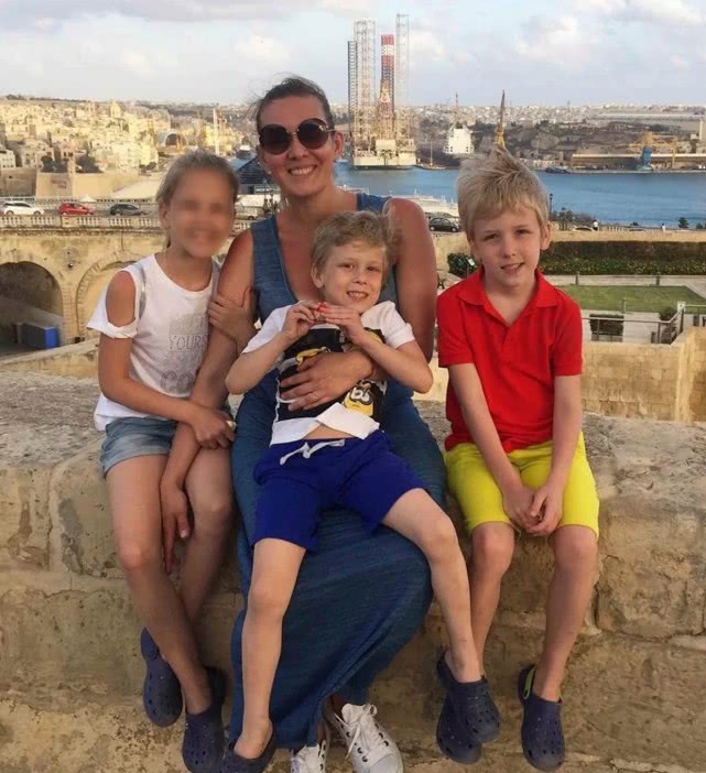 淇勭綏鏂袱鐢峰鎵湗铔涗緺鍧犱骸,淇勭綏鏂湗铔涗緺