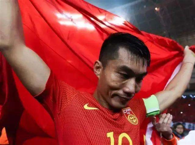 媒体拿国脚年薪与募捐对比，“道德绑架式逼捐”也不能拿足球开刀