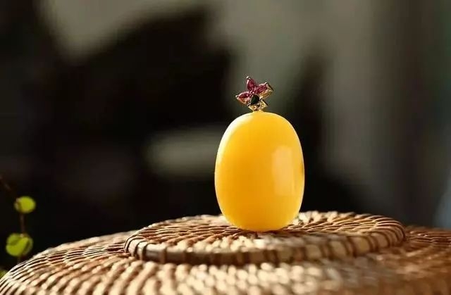 什么颜色的金色招财,橙色和黄色哪个更招财一些