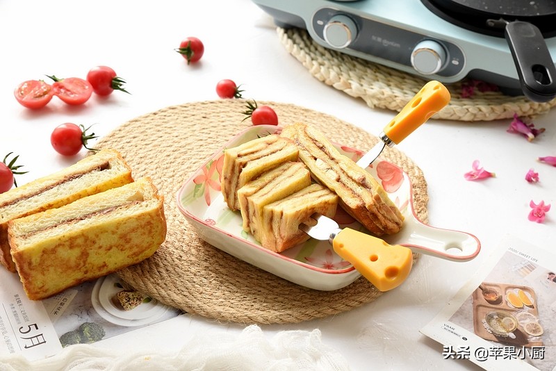 早餐不加鸡蛋怎么做好吃又简单,做煎鸡蛋吐司的三种方法