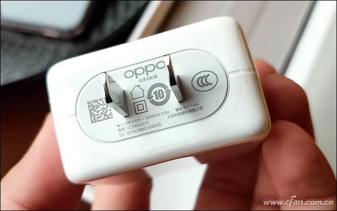 opporeno4的4800万摄像头,opporeno系列前置摄像头对比