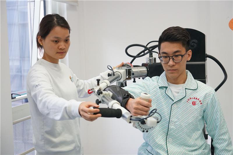 十八载坚守成就破茧蝶变,十八载风雨兼程再创辉煌