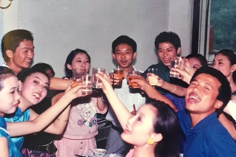 一座有光影又有历史的老厂――四川长征制药厂