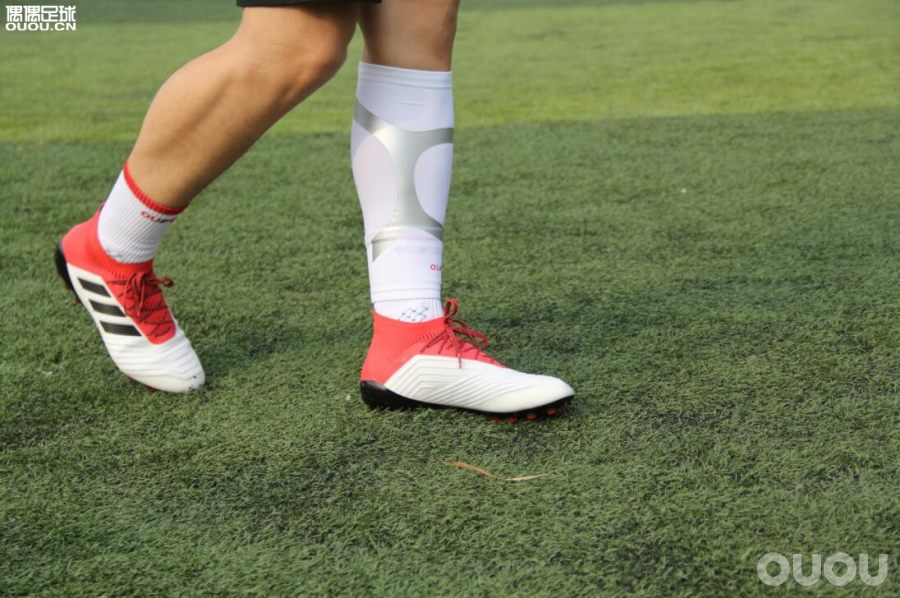 阿迪达斯predatorfreak.3测评,阿迪达斯predator20.4怎么样