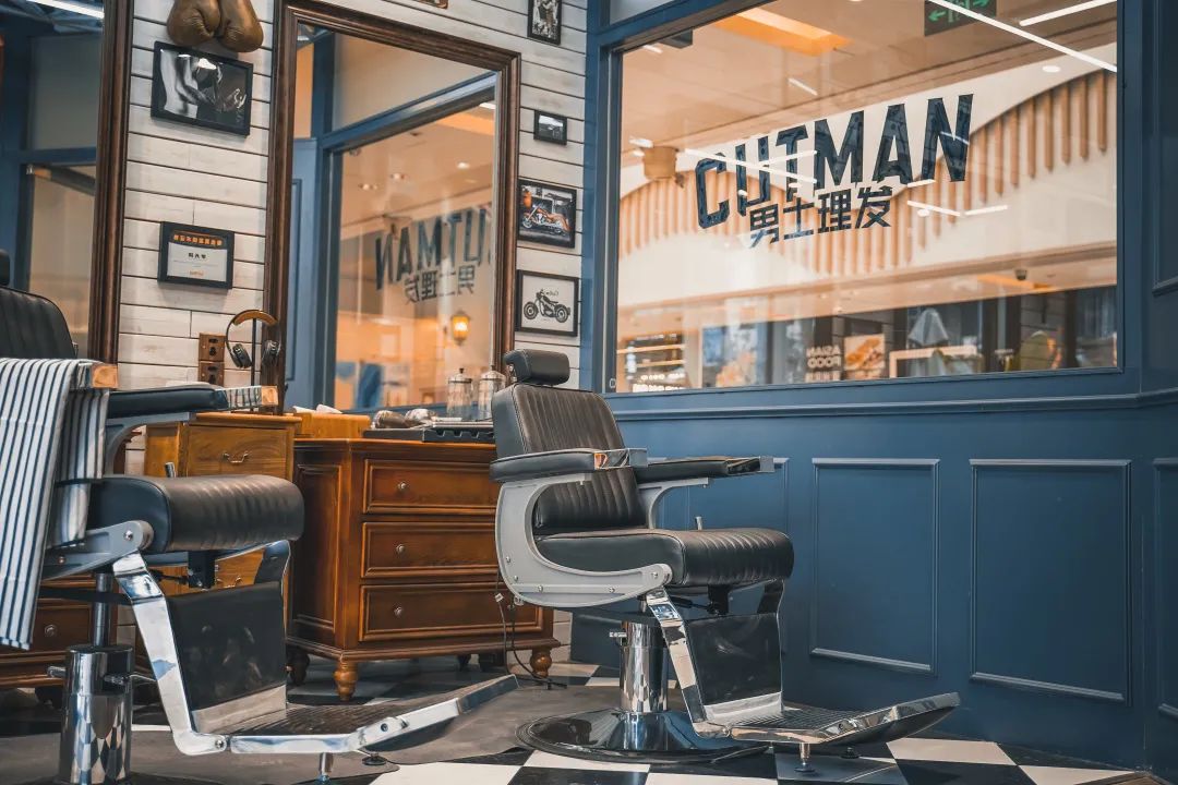 牛年扭蛋机、5折买明星同款、年味美食买一赠一，新春焕新颜