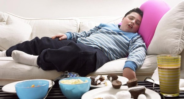 一到下午就犯困是什么原因,一到下午犯困疲惫