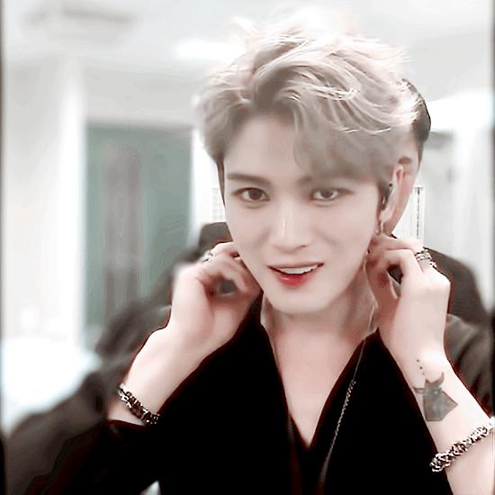 南韩神颜金发女爱豆宋雨琦,南韩第一代神颜男爱豆是谁