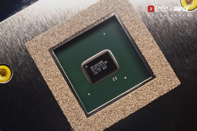 鍗庣鍙戝竷鏂板搧wifi6璺敱tuf-ax3000,鍗庣ax3000wi-fi6鏃犵嚎璺敱璇勬祴