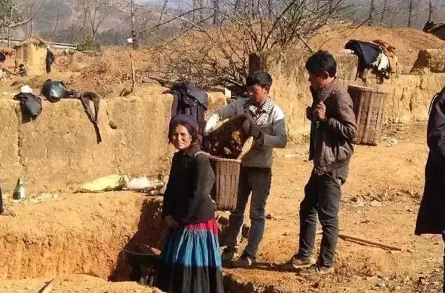 玉石文玩市场,中国玉石原石市场