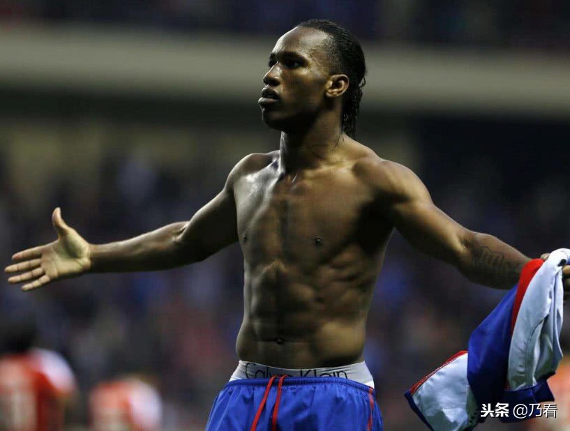 足坛十大神锋内马尔,世界十大腹肌球星