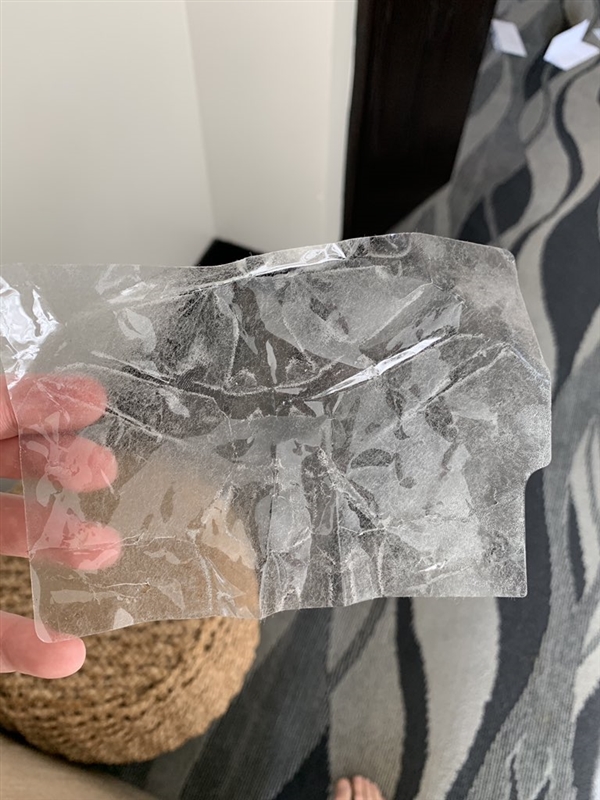 三星galaxyfold内屏一半好一半坏,三星galaxyfold内屏有一条亮线