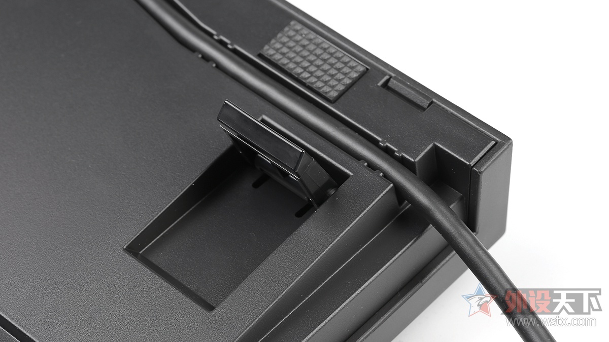 tkl和rgb键盘区别,tkl机械键盘评测