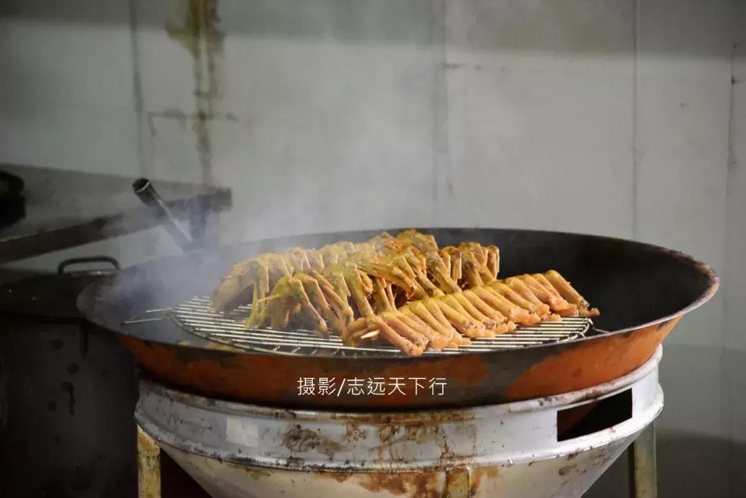 悠然三明：梅列瑞云山为佛，葡萄美酒配熏鸭