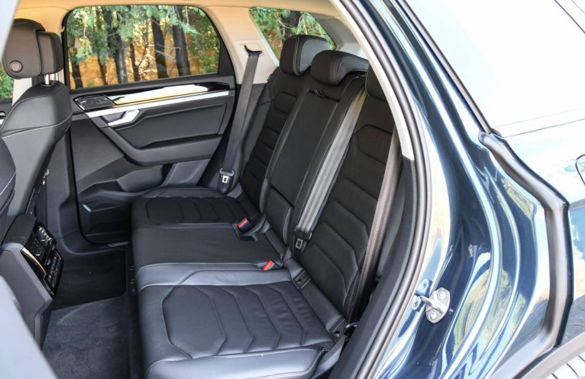 2011款大众途锐汽油3.0t油耗多少,途锐2.0燃油版真实续航里程