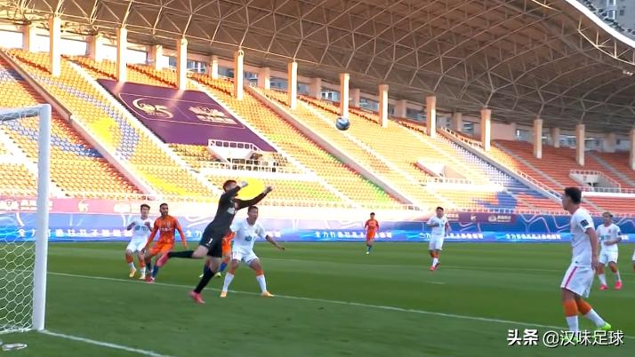 足协杯兄弟德比火爆开战山东泰山2-0战胜武汉队