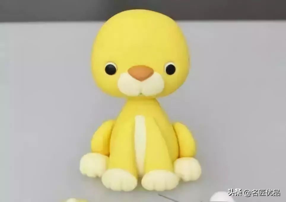 用黏土做简单又可爱的小狮子,小狮子粘土手工制作教程
