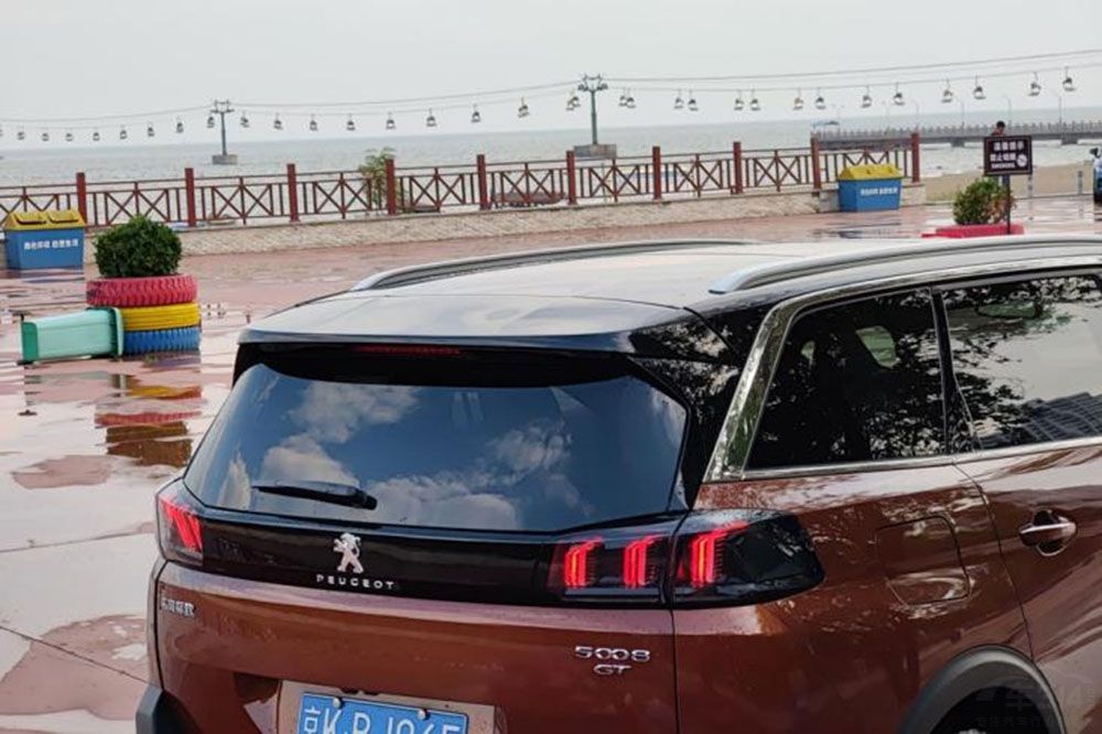 标致5008绕桩评测视频,2023标致5008绕桩测试