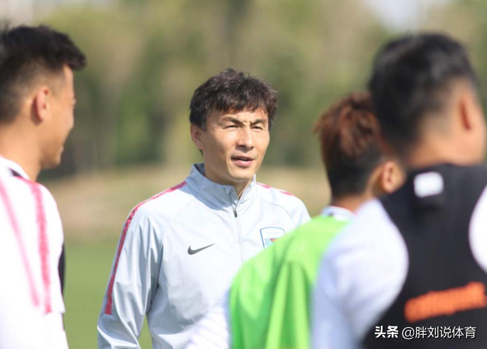 李玮锋下个赛季会不会离开广州城,李玮锋现在去哪里了