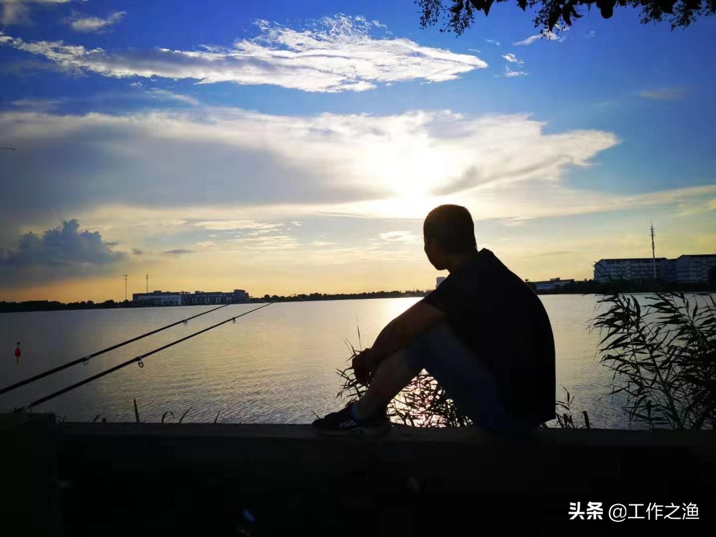 野钓大鱼必须要找准这2个地方,野钓大鱼时小鱼多怎么办