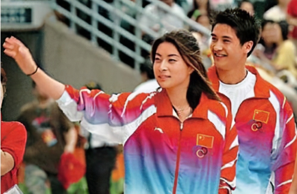 郭晶晶和霍启刚是门当户对吗,郭晶晶下嫁霍家谁说的